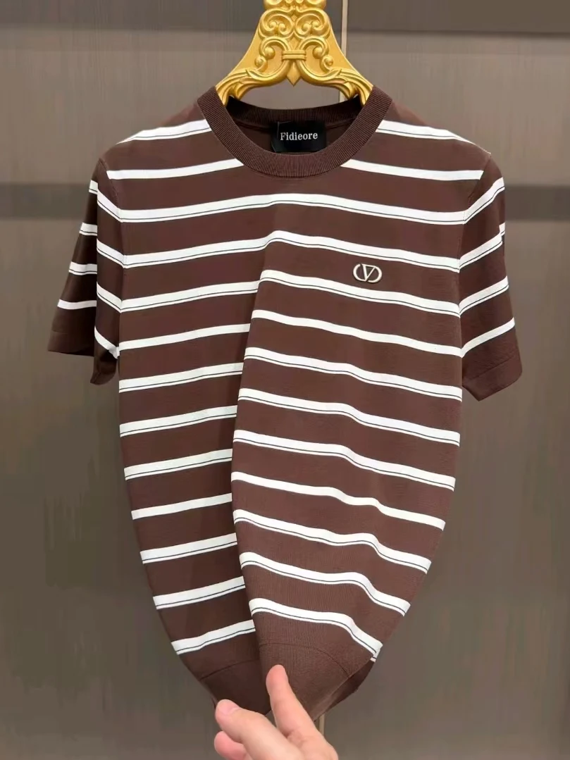 Spring Autumn Men's New round Ne Knitted ort Sve Faion Trend Casual Versatile High-End Busin Haome T-irt
Spring Autumn Men's New round Ne Knitted ort Sve Faion Trend Casual Versatile High-End Busin Haome T-irt