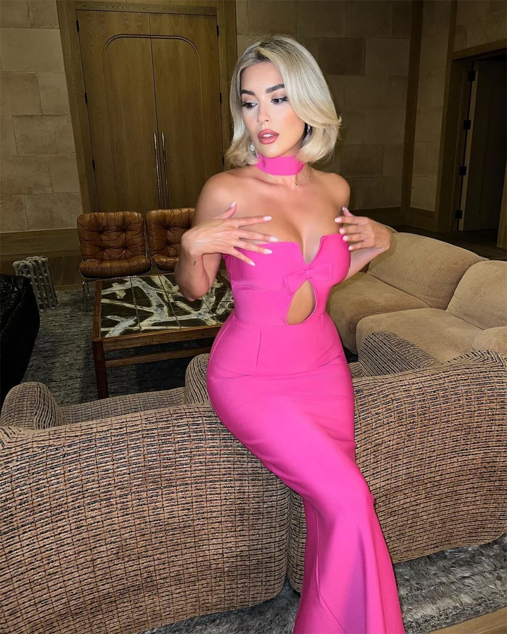 2022 Summer Women Halter Wrap Chest Slim Hollow Out Rayon Bandage Dress Elegant Club Party Dress Dresses
2022 Summer Women Halter Wrap Chest Slim Hollow Out Rayon Bandage Dress Elegant Club Party Dress Dresses