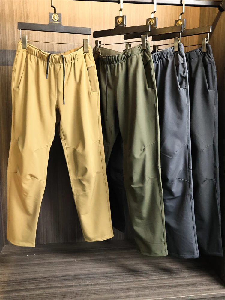 Lightweight Durabili 3D Tailoring Men's Outdoor Casual Pants Water Resistant Soft ell Pure Color for Autumn Winter
Lightweight Durabili 3D Tailoring Men's Outdoor Casual Pants Water Resistant Soft ell Pure Color for Autumn Winter