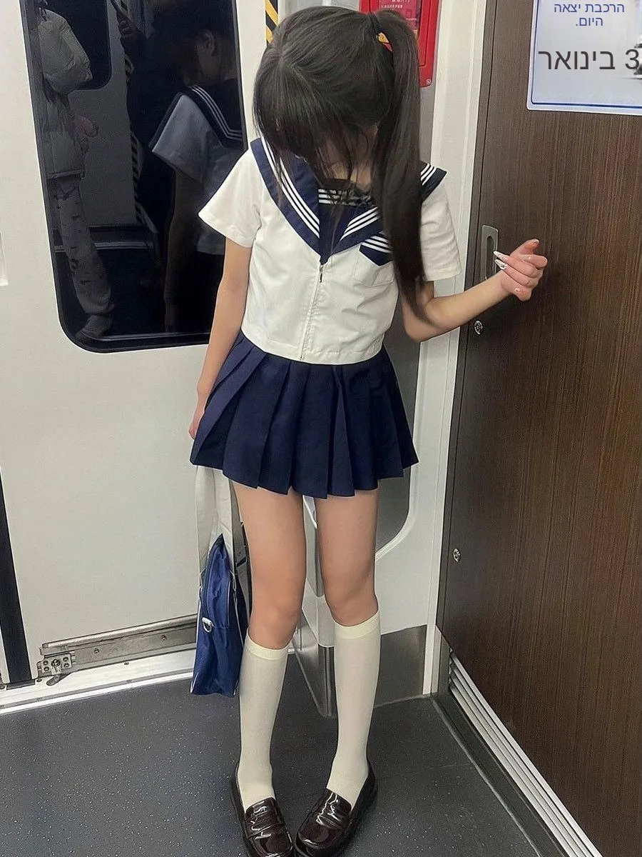 Spring Summer 2026 Girls' Uniform Short Skirt Three Books Short Sleeve Traditional Class Uniform School Uniforms Fashion Sets
Spring Summer 2026 Girls' Uniform Short Skirt Three Books Short Sleeve Traditional Class Uniform School Uniforms Fashion Sets