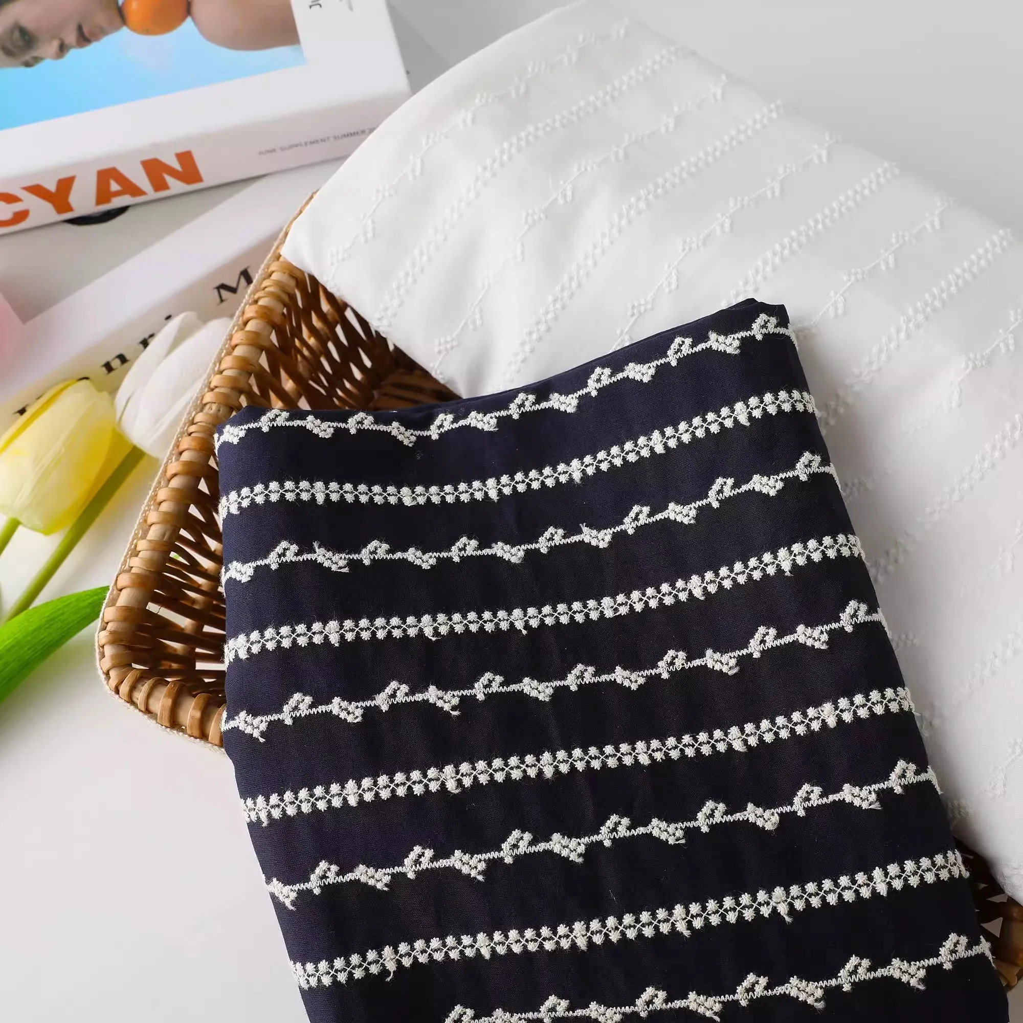 Floral stripe embroidery fabric pure cotton tissu Shirts dresses clothing fabrics DIY tablecloths tela
Floral stripe embroidery fabric pure cotton tissu Shirts dresses clothing fabrics DIY tablecloths tela