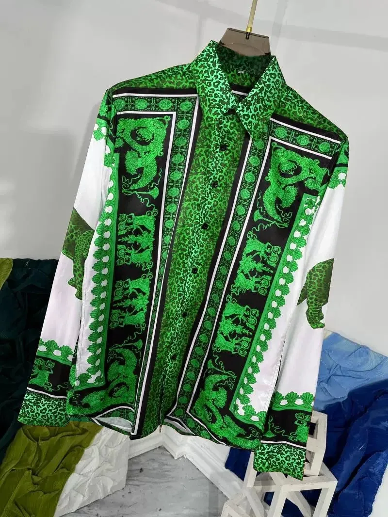 2025 Men's Royal Lion HD Pattern Christmas Shirt Formal Party Shirt High Quality Fabric Blue Purple Green Red Outdoor Street m-5
2025 Men's Royal Lion HD Pattern Christmas Shirt Formal Party Shirt High Quality Fabric Blue Purple Green Red Outdoor Street m-5