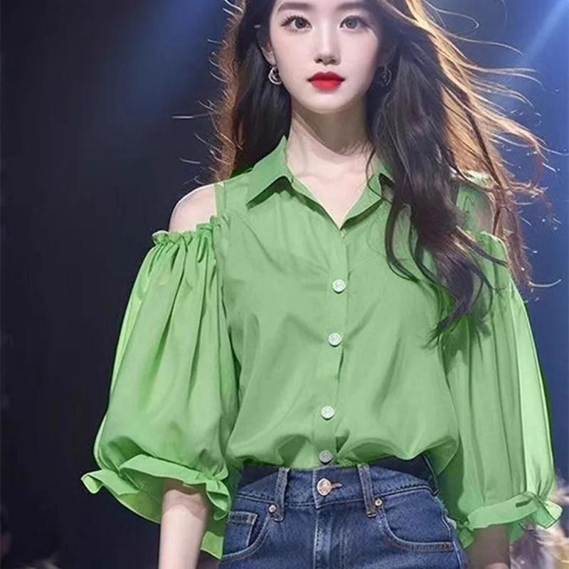 Summer New Hollow Out Half Sleeve Single Breasted Women's Wear Turn-Down Collar Office Lady Casual Solid Color Shirts
Summer New Hollow Out Half Sleeve Single Breasted Women's Wear Turn-Down Collar Office Lady Casual Solid Color Shirts