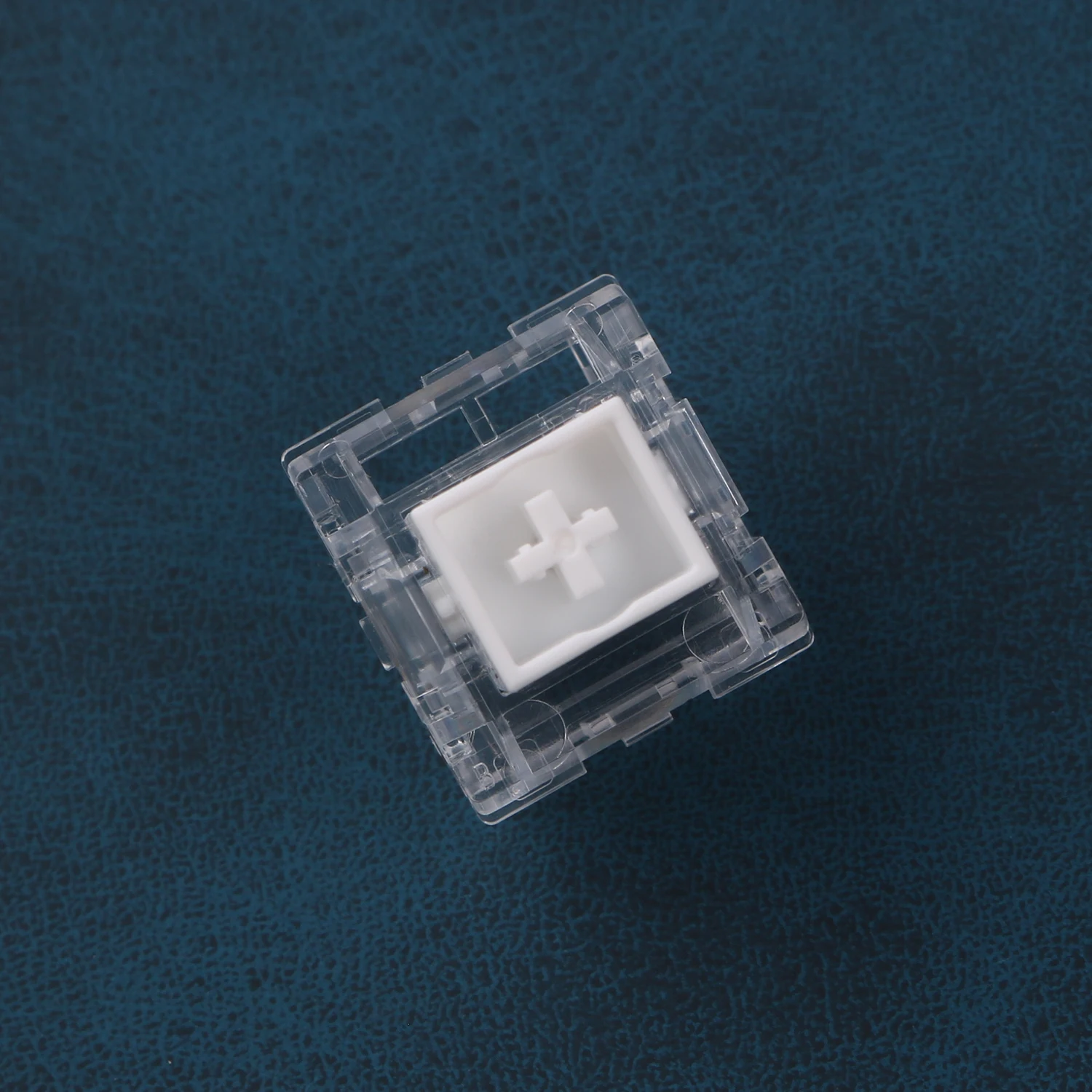 Everglide Jiangwan Wukong Magnetic Axis Switch 0.005mm RT Precision Sealed Base RGB Translucent for Mechanical Keyboards
Everglide Jiangwan Wukong Magnetic Axis Switch 0.005mm RT Precision Sealed Base RGB Translucent for Mechanical Keyboards