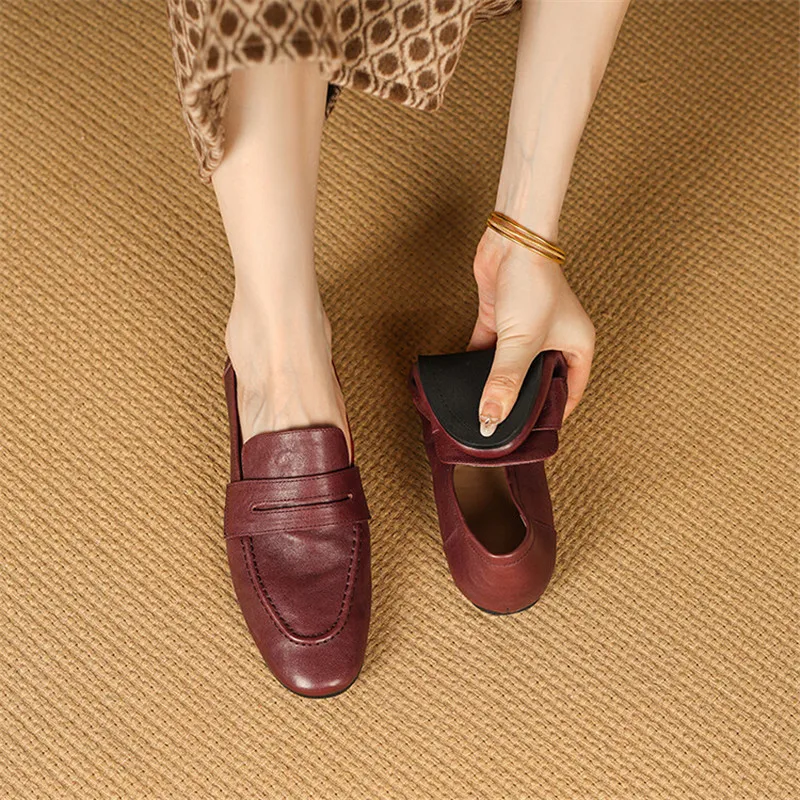 New Spring/Autumn Round Toe Genuine Leather Women Pumps Comfortable Low Heel Loafers Shoes for Women Ladies Shoes Flat Shoes
New Spring/Autumn Round Toe Genuine Leather Women Pumps Comfortable Low Heel Loafers Shoes for Women Ladies Shoes Flat Shoes