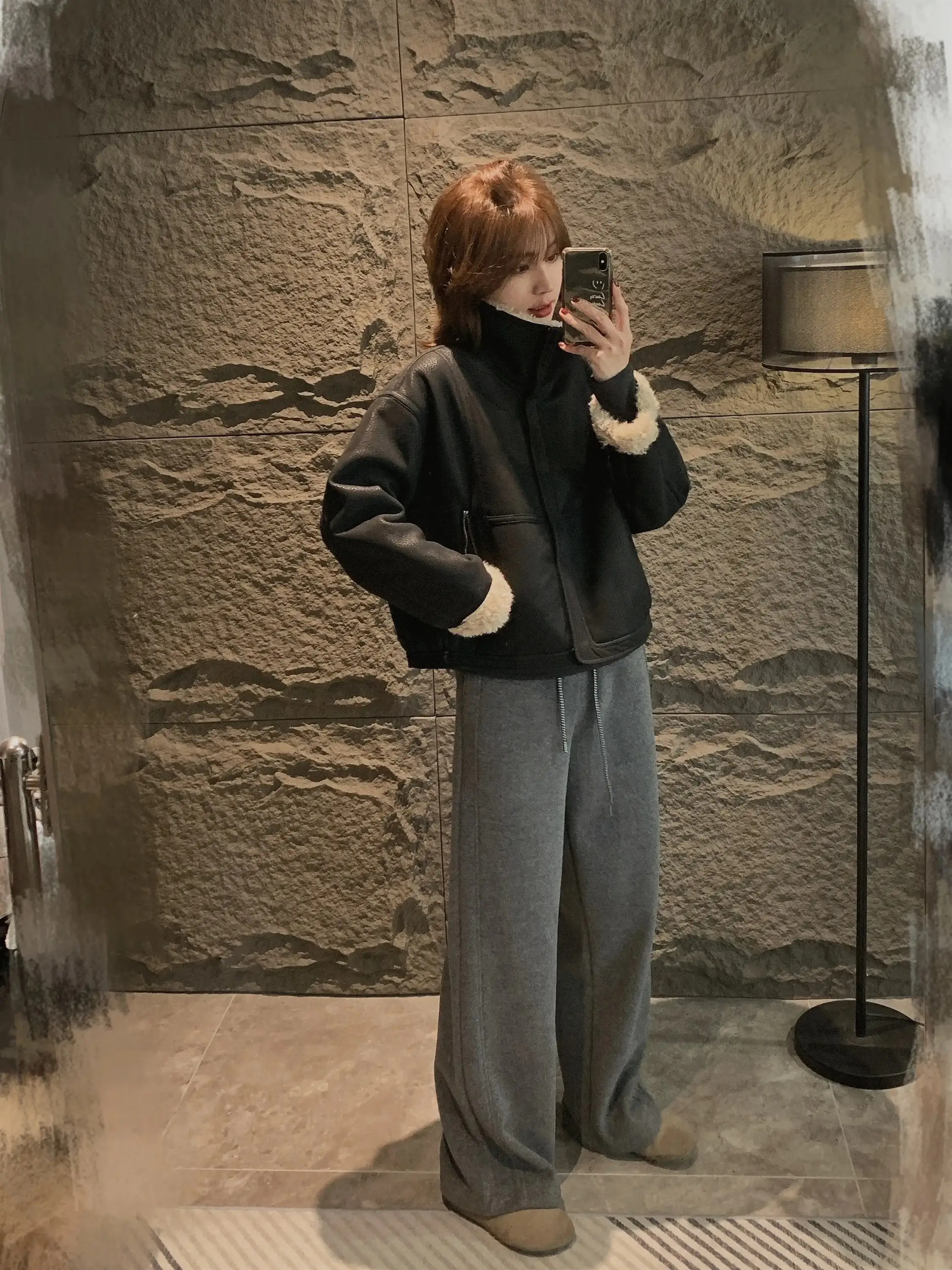 Casual Sle ort Leather Jaet Women's Winter New Faion Versatile High-End Zipper Closure Flip Collar Polyester Fiber
Casual Sle ort Leather Jaet Women's Winter New Faion Versatile High-End Zipper Closure Flip Collar Polyester Fiber