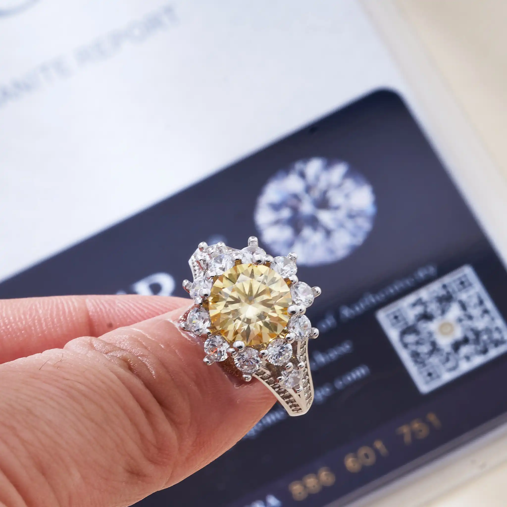 3ct 9mm lemon color moissanite ring for charm lady 925 Sterling Silver Sparkling female dating silver ring gift size 5-9
3ct 9mm lemon color moissanite ring for charm lady 925 Sterling Silver Sparkling female dating silver ring gift size 5-9