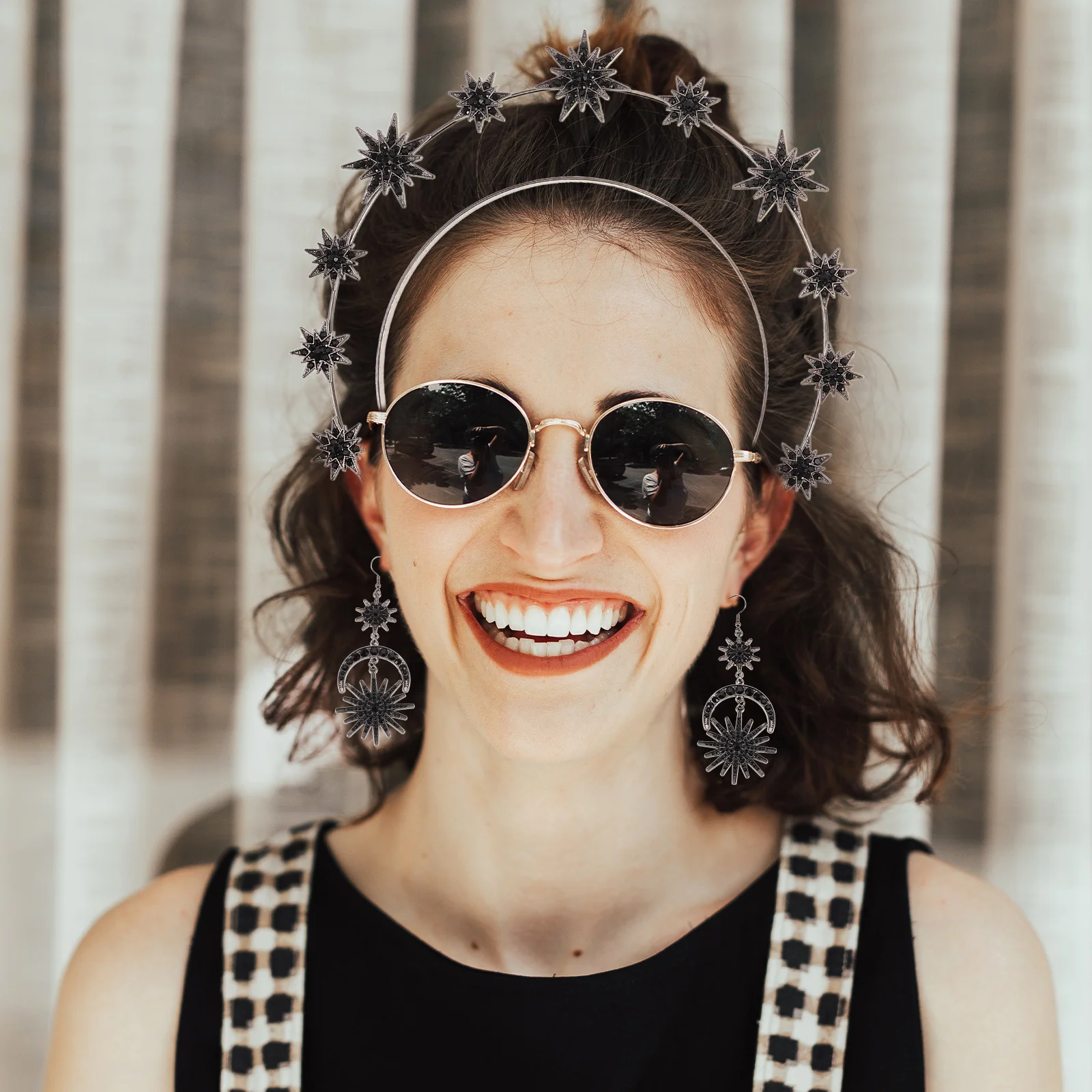 1Set Gothic Baroque Jewelry Set Star Moon Headband Earrings Retro Waist Chain Elegant Vintage Party Necklace Trendy Jewelry
1Set Gothic Baroque Jewelry Set Star Moon Headband Earrings Retro Waist Chain Elegant Vintage Party Necklace Trendy Jewelry