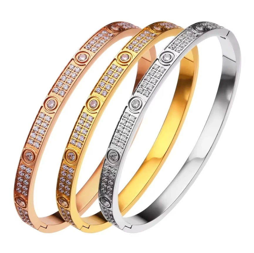 2025 European and American New High Quality Bracelets Simple and luxurious high-end Internet celebrity fashion couple bracelets
2025 European and American New High Quality Bracelets Simple and luxurious high-end Internet celebrity fashion couple bracelets