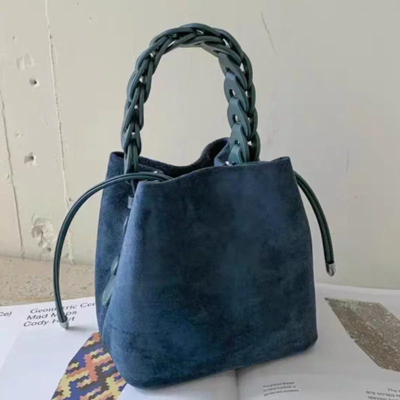 Fashion Vintage Women's Handbag High-end Suede Leather Cowhide Basket Shoulder Bag Designer Crossbody Bag حقائب اليد النسائية
Fashion Vintage Women's Handbag High-end Suede Leather Cowhide Basket Shoulder Bag Designer Crossbody Bag حقائب اليد النسائية