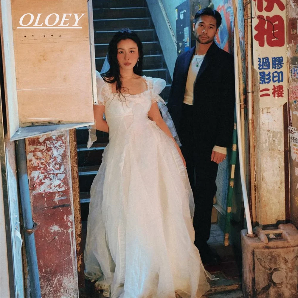 OLOEY Fairy Ivory Square Collar Wedding Dress Ruffles A-line Bridal Gown Customized Korea Photoshoot Floor Length 웨딩드레스
OLOEY Fairy Ivory Square Collar Wedding Dress Ruffles A-line Bridal Gown Customized Korea Photoshoot Floor Length 웨딩드레스
