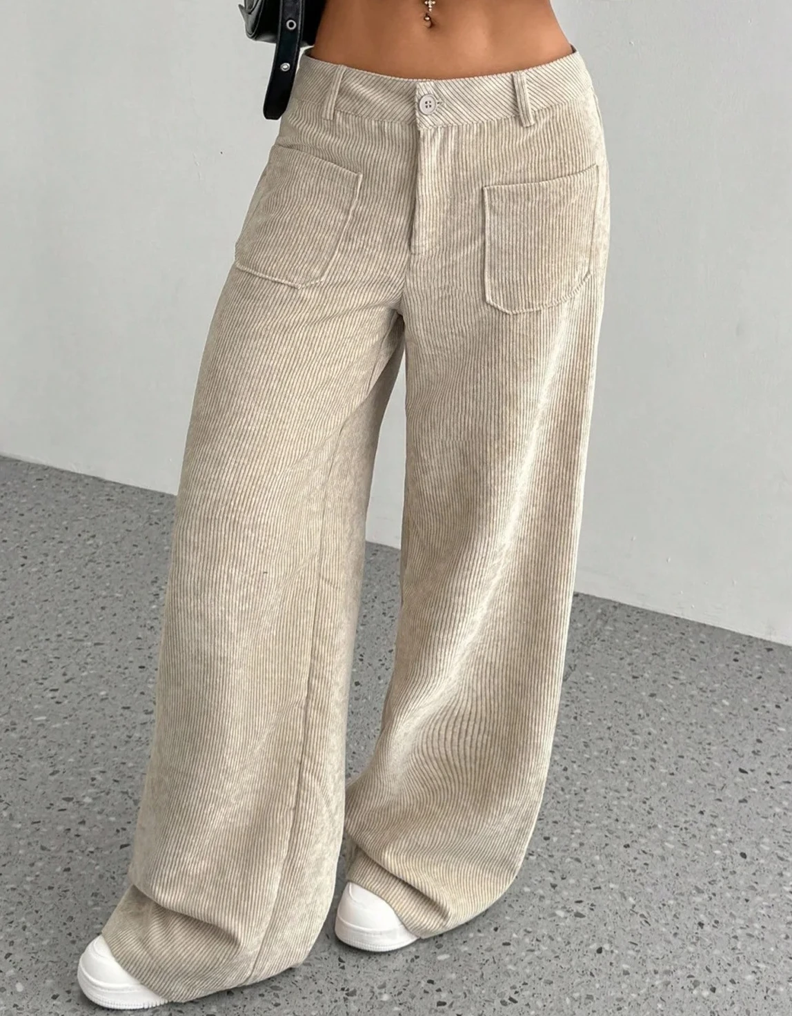 Осень-зима женские вельветовые брюки с высокой талией широкие брюки ретро винтажные однотонные повседневные уличные брюки
Осень-зима женские вельветовые брюки с высокой талией широкие брюки ретро винтажные однотонные повседневные уличные брюки