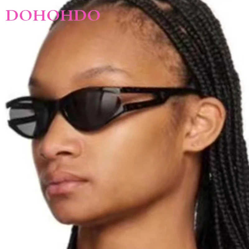 Fashion Oval Rivet Decorate Women Sunglasses Trendy Luxury Brand Designer Men Sunglass Outdoor Travel Eyeglasses Unisex UV400
Fashion Oval Rivet Decorate Women Sunglasses Trendy Luxury Brand Designer Men Sunglass Outdoor Travel Eyeglasses Unisex UV400