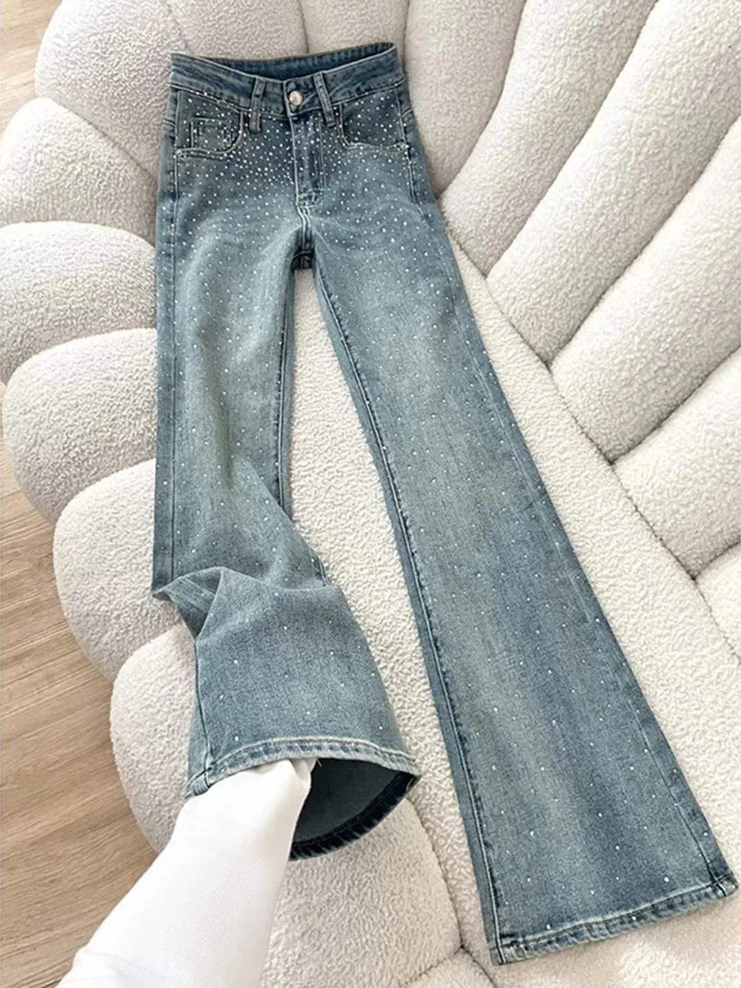 Slim Fit High Waist Bell Bottom Jeans Women's Spring 2026 New Style Denim Pants with Rhinestones Straight Leg Micro Flared
Slim Fit High Waist Bell Bottom Jeans Women's Spring 2026 New Style Denim Pants with Rhinestones Straight Leg Micro Flared