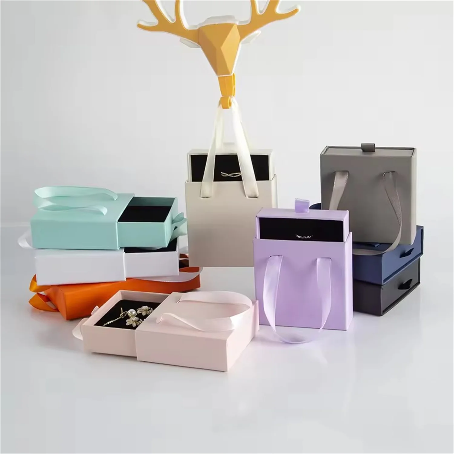 24Pcs Orange Paper Travel Jewelry Drawer Box Gift Organizer Women Men Girls Portable Storage Earrings Rings Necklace Organizer
24Pcs Orange Paper Travel Jewelry Drawer Box Gift Organizer Women Men Girls Portable Storage Earrings Rings Necklace Organizer