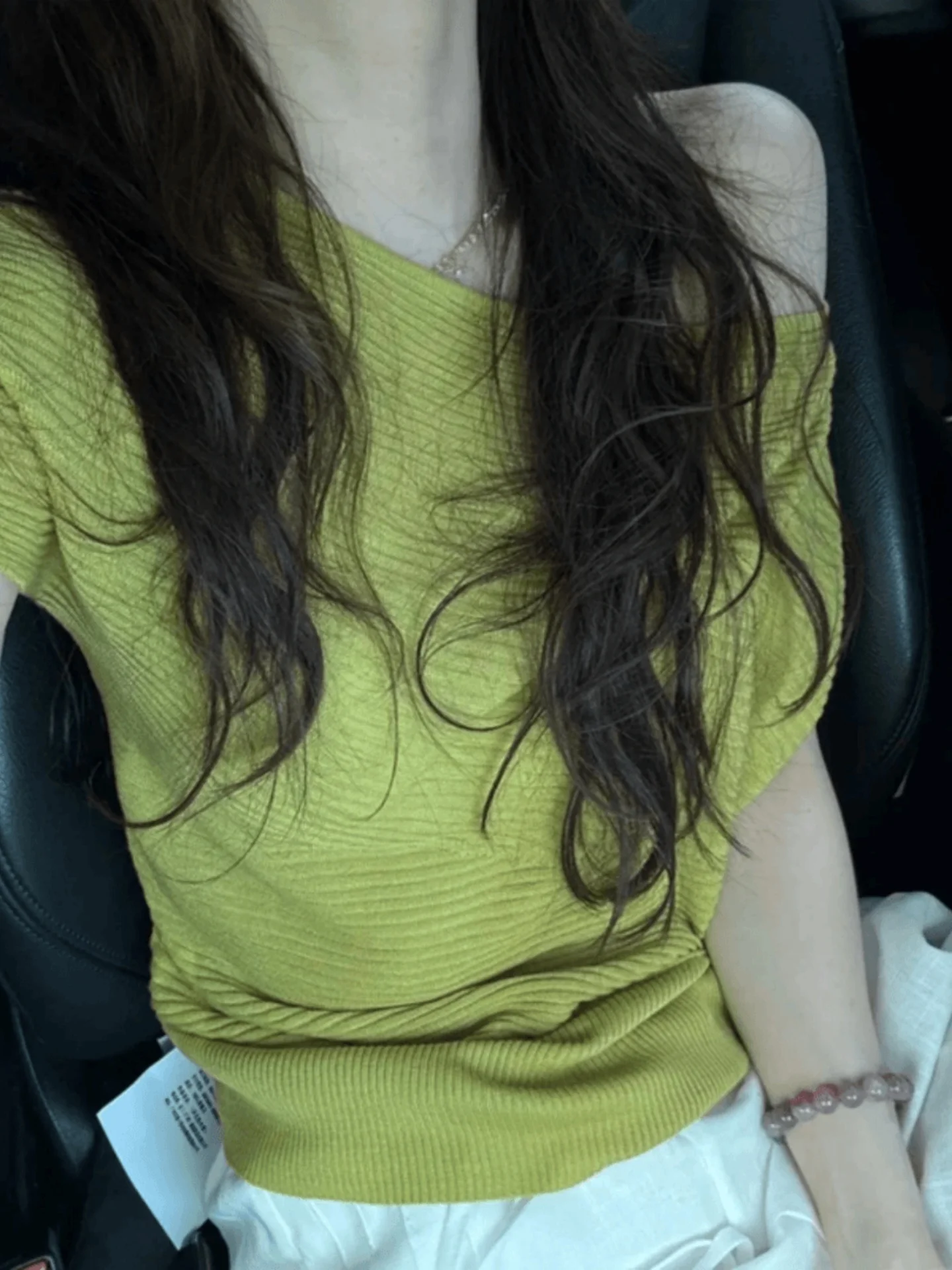 Korean Style Green Asymmetrical Shoulder Knitted Short Sleeve T-Shirt Women's Summer Unique Beautiful Slimming Top
Korean Style Green Asymmetrical Shoulder Knitted Short Sleeve T-Shirt Women's Summer Unique Beautiful Slimming Top
