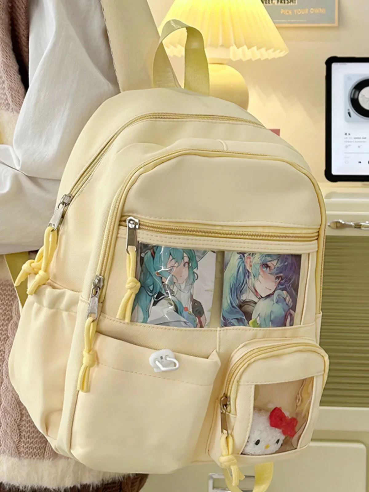 Small Transparent Layered School Bapa for Junior High School Girls Double oulder Bag Casual Nylon Waterproof Bag
Small Transparent Layered School Bapa for Junior High School Girls Double oulder Bag Casual Nylon Waterproof Bag