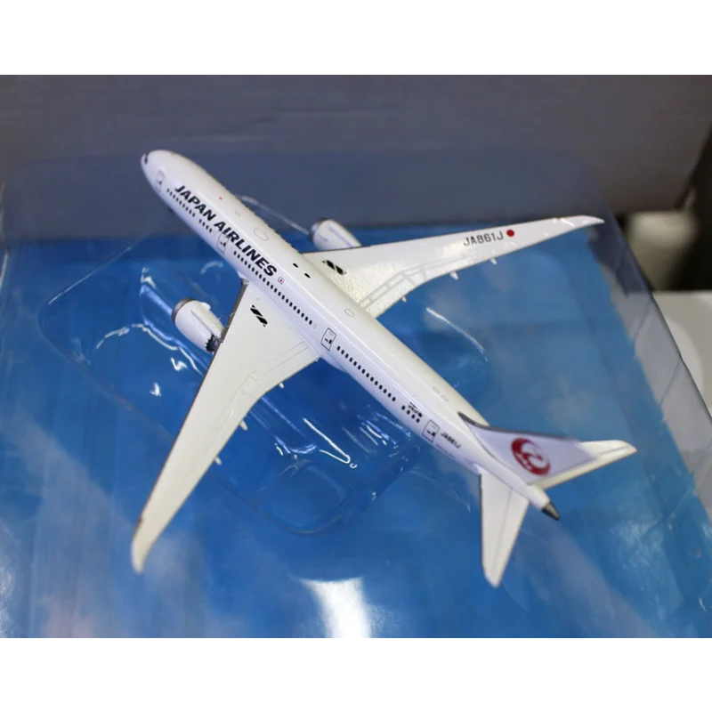 Литой под давлением масштаб 1/400 Boeing 787 JA861J Passenger Airlines, модель самолета из сплава, Коллекционная игрушка, подарок, сувенир, украшение для дисплея
Литой под давлением масштаб 1/400 Boeing 787 JA861J Passenger Airlines, модель самолета из сплава, Коллекционная игрушка, подарок, сувенир, украшение для дисплея