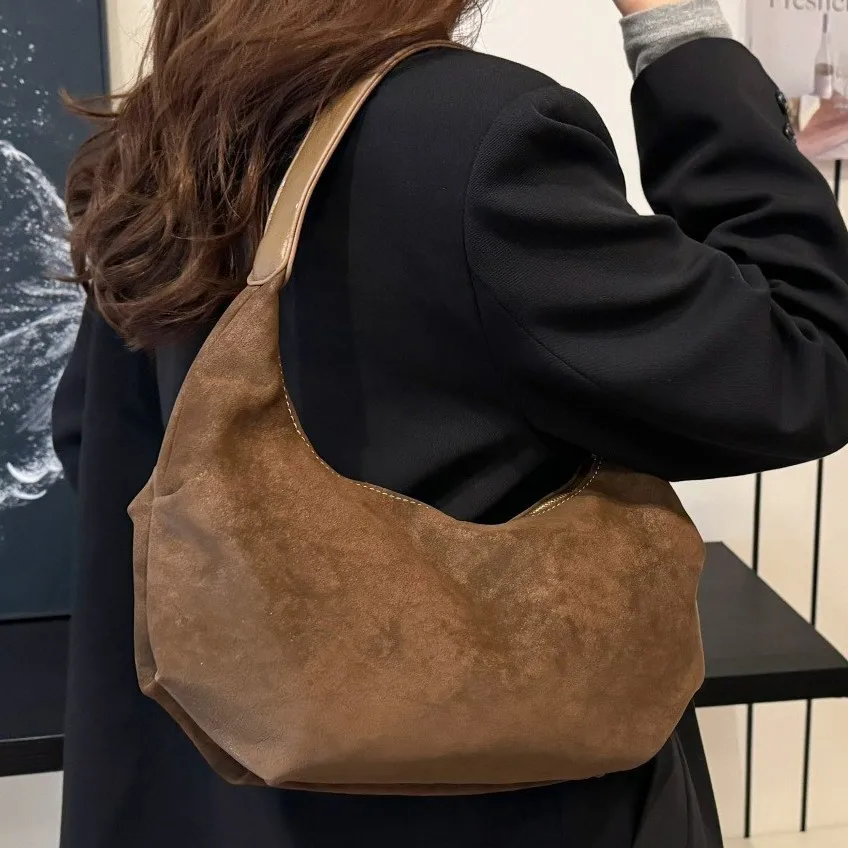 Casual Faux Suede Women Shoulder Bag Half Moon Cloud Bags for Women Handbags and Purses Soft Velvet Underarm Bag NEW Tote Chic
Casual Faux Suede Women Shoulder Bag Half Moon Cloud Bags for Women Handbags and Purses Soft Velvet Underarm Bag NEW Tote Chic