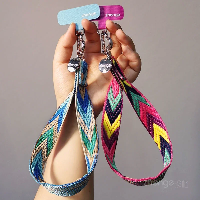 Мобильный широкий тканый ремешок на запястье, женский кулон по индивидуальному заказу, модный и универсальный.
Мобильный широкий тканый ремешок на запястье, женский кулон по индивидуальному заказу, модный и универсальный.