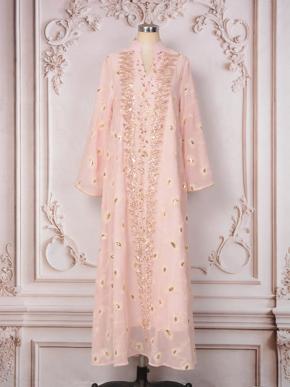 Zahraa New Fashion Floral Embroidery Maxi Dresses Beaded Mesh Sleeve Kaftan Abaya Femme Musulmane
Zahraa New Fashion Floral Embroidery Maxi Dresses Beaded Mesh Sleeve Kaftan Abaya Femme Musulmane