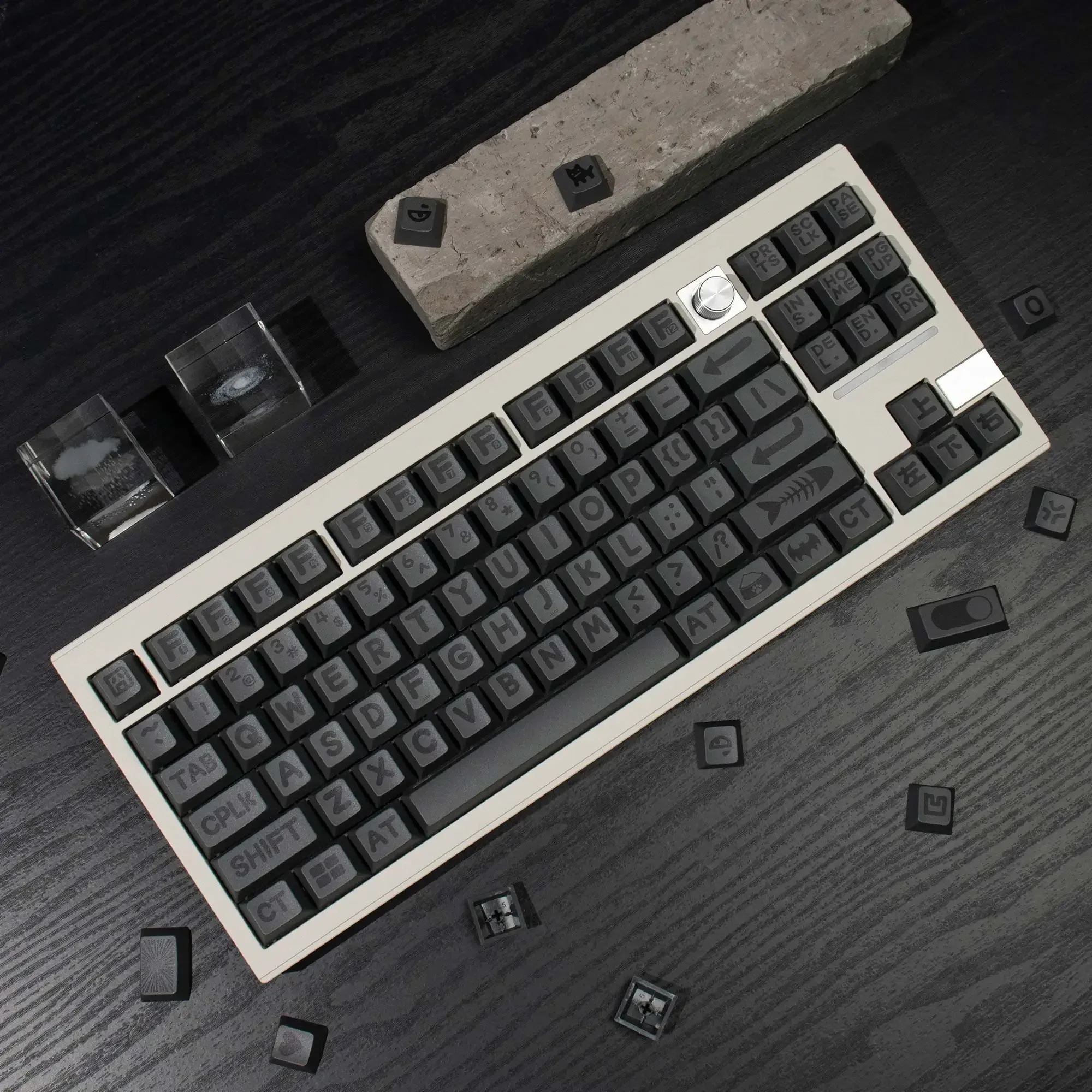 Animal party grey keycap PBT sublimation original factory highly adaptable magnetic axis wireless mechanical keyboard
Animal party grey keycap PBT sublimation original factory highly adaptable magnetic axis wireless mechanical keyboard
