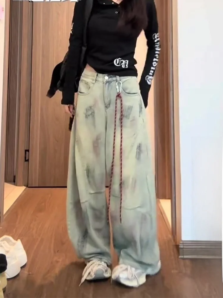 Свободные широкие джинсы в американском стиле в стиле ретро, женские осенние джинсовые брюки больших размеров с высокой талией для похудения, прямой крой
Свободные широкие джинсы в американском стиле в стиле ретро, женские осенние джинсовые брюки больших размеров с высокой талией для похудения, прямой крой