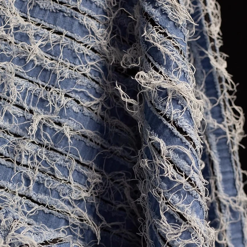 Сине-белая потертая джинсовая ткань с потертостями текстуры, 3D стеганая лоскутная дизайнерская винтажная переработанная одежда, материал 
Сине-белая потертая джинсовая ткань с потертостями текстуры, 3D стеганая лоскутная дизайнерская винтажная переработанная одежда, материал