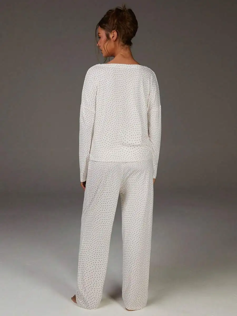 Polka Dot Drop Shoulder Pajama Set For Women White
Polka Dot Drop Shoulder Pajama Set For Women White