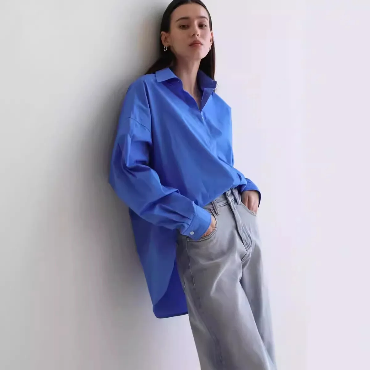 2024 New Fashion Street Style Solid Color Shirt Coat Women's Spring and Autumn All Korean Loose Shirt
2024 New Fashion Street Style Solid Color Shirt Coat Women's Spring and Autumn All Korean Loose Shirt