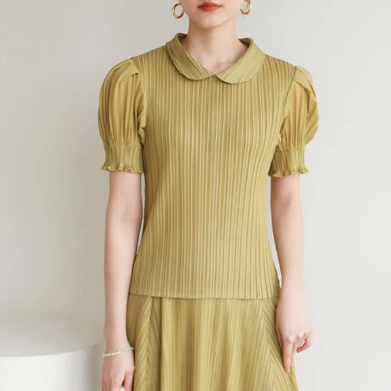 Miyake 2024 Summer Pleated Fresh Sweet Style Versatile Casual T-shirt Doll Neck Lantern Sleeves Solid Color Top
Miyake 2024 Summer Pleated Fresh Sweet Style Versatile Casual T-shirt Doll Neck Lantern Sleeves Solid Color Top