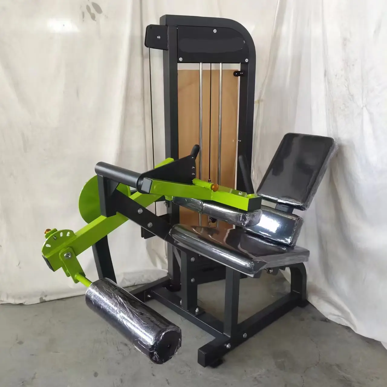 Factory Direct Multi-Functional Workout Fitness Equipment Safe Gym Leg Extension & Curl Machine For Chest & Back Exercise Sale
Factory Direct Multi-Functional Workout Fitness Equipment Safe Gym Leg Extension & Curl Machine For Chest & Back Exercise Sale