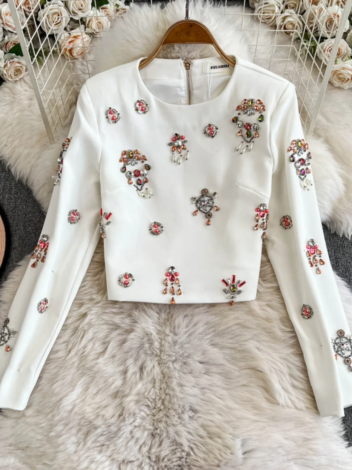 Ele Long Sve Zipper Diamond Embellied Two-Piece Set for Young Women Faionable Spring Collection Chinese Manufacturer
Ele Long Sve Zipper Diamond Embellied Two-Piece Set for Young Women Faionable Spring Collection Chinese Manufacturer