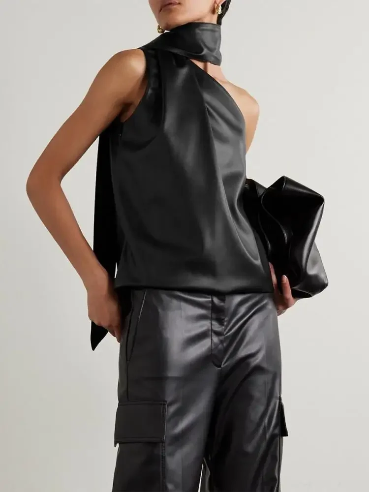 Missuoo Summer Women's Personalized Tops Solid Black PU Leather Halter Neck Asymmetric Vest Top 2025 Fashion Casual Shirts
Missuoo Summer Women's Personalized Tops Solid Black PU Leather Halter Neck Asymmetric Vest Top 2025 Fashion Casual Shirts