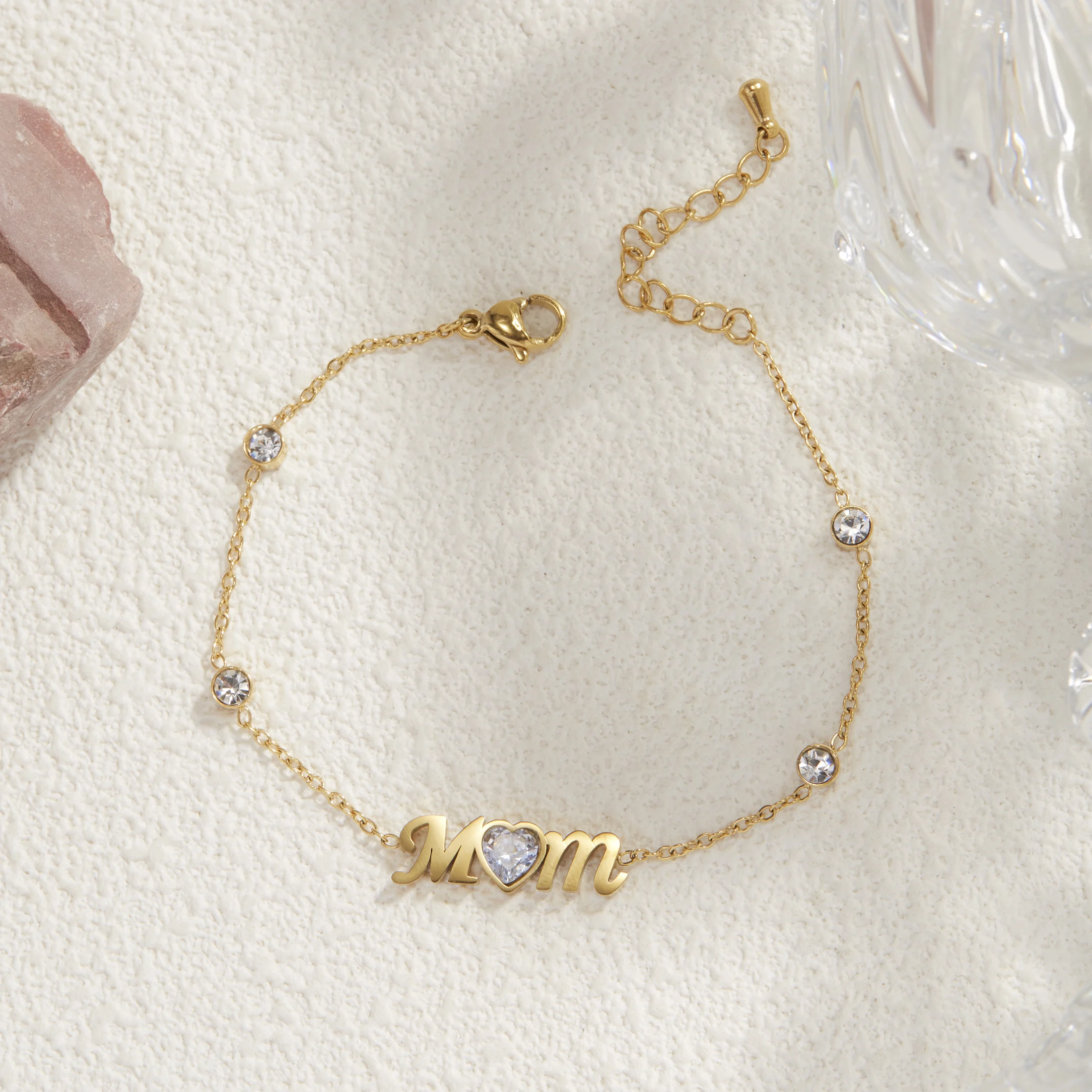 Golden Tone Stainless Steel "Mom" Letter Bracelet with Synthetic Zirconia for Women
Golden Tone Stainless Steel "Mom" Letter Bracelet with Synthetic Zirconia for Women