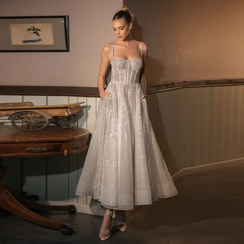 Glitter Seqins Spaghetti Straps Prom Formal Party Dress A-line Tea-Length Backless Prom Gown with Pockets vestidos de festa
Glitter Seqins Spaghetti Straps Prom Formal Party Dress A-line Tea-Length Backless Prom Gown with Pockets vestidos de festa