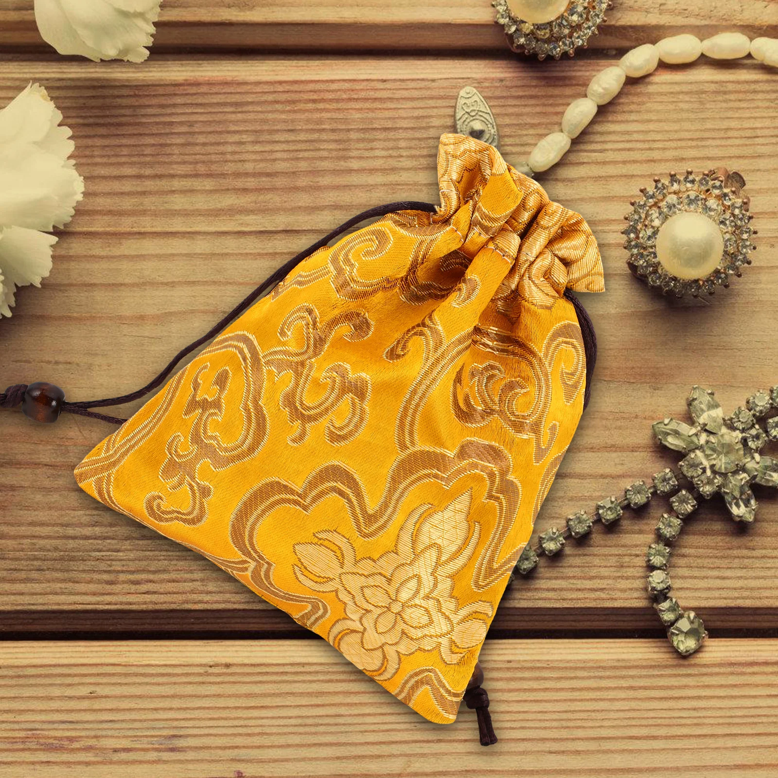 Singing Bowl Storage Bag Durable Silk Pouch Small Jewelry Embroidered Chinese Fabric Beam Portable Drawstring Sachet
Singing Bowl Storage Bag Durable Silk Pouch Small Jewelry Embroidered Chinese Fabric Beam Portable Drawstring Sachet
