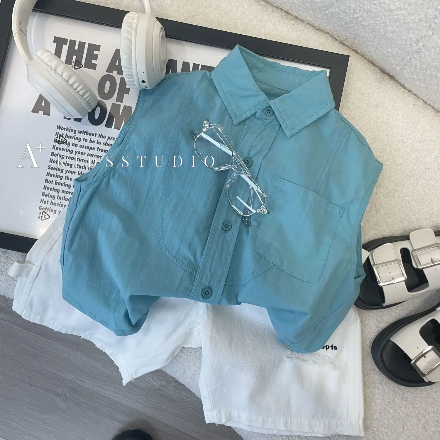 Childrens Set 2024 Summer New Two Piece Set of Sleeveless Shirts for Boys and Girls Casual Middle Pants
Childrens Set 2024 Summer New Two Piece Set of Sleeveless Shirts for Boys and Girls Casual Middle Pants