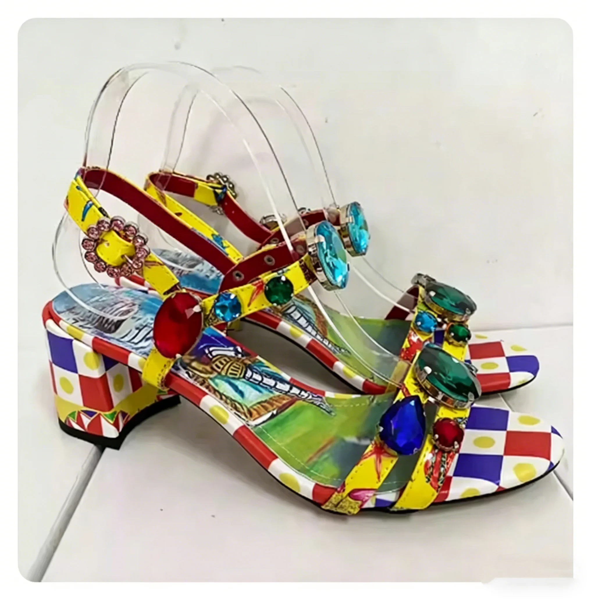 Bohemian Rhinestone Gems Genuine Leather Peep Toe Summer Women Sandals Chunky High Heels Buckle Strap Design Large Size Shoes
Bohemian Rhinestone Gems Genuine Leather Peep Toe Summer Women Sandals Chunky High Heels Buckle Strap Design Large Size Shoes