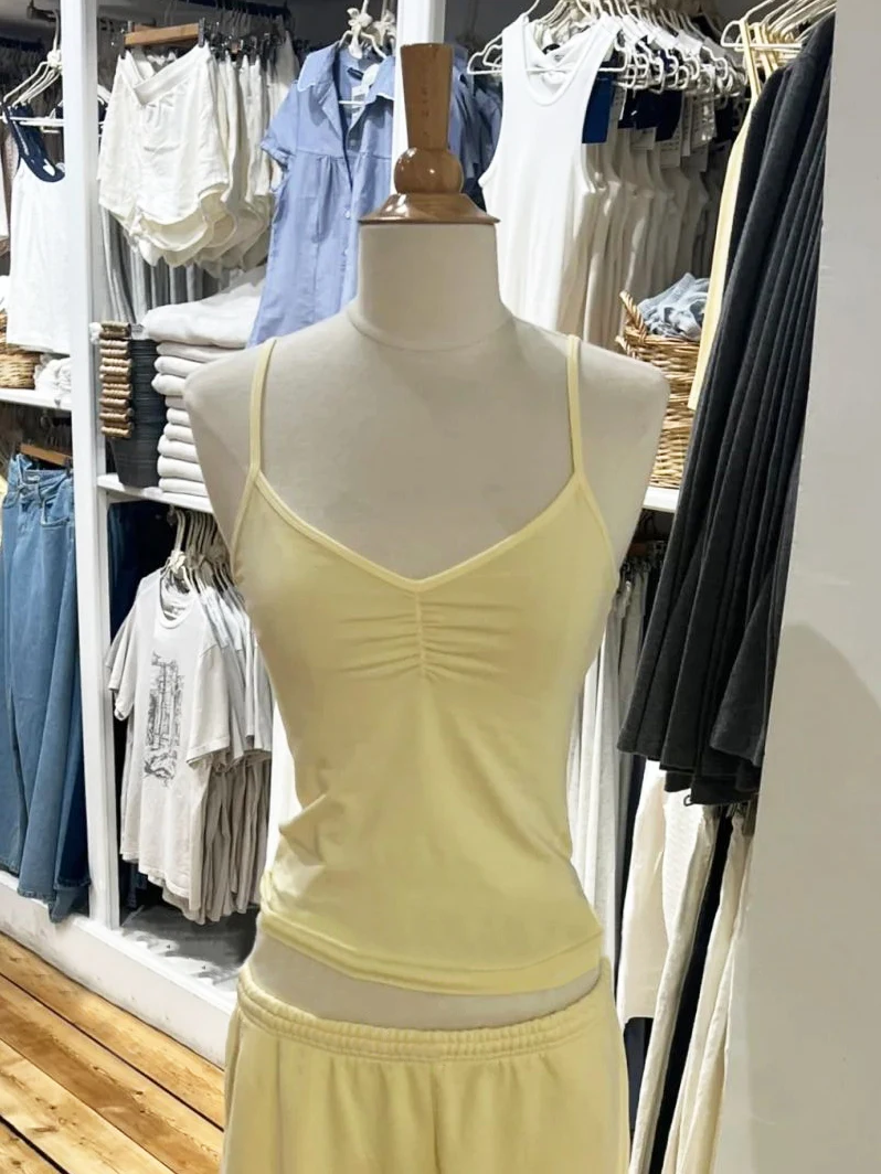 Желтые тонкие майки со складками, женские летние хлопковые майки с v-образным вырезом, женские новые однотонные простые милые базовые укороченные топы в консервативном стиле Y2k
Желтые тонкие майки со складками, женские летние хлопковые майки с v-образным вырезом, женские новые однотонные простые милые базовые укороченные топы в консервативном стиле Y2k