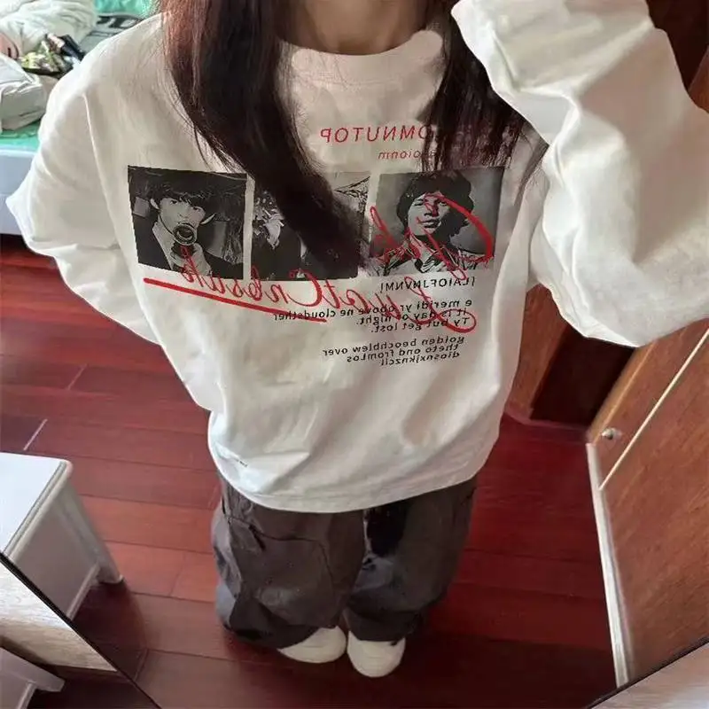 Women's Long Sleeved Spring Autumn New Style Retro Pattern T-shirt Young Girl Clothes Round Neck Loose Pullover T 
Women's Long Sleeved Spring Autumn New Style Retro Pattern T-shirt Young Girl Clothes Round Neck Loose Pullover T