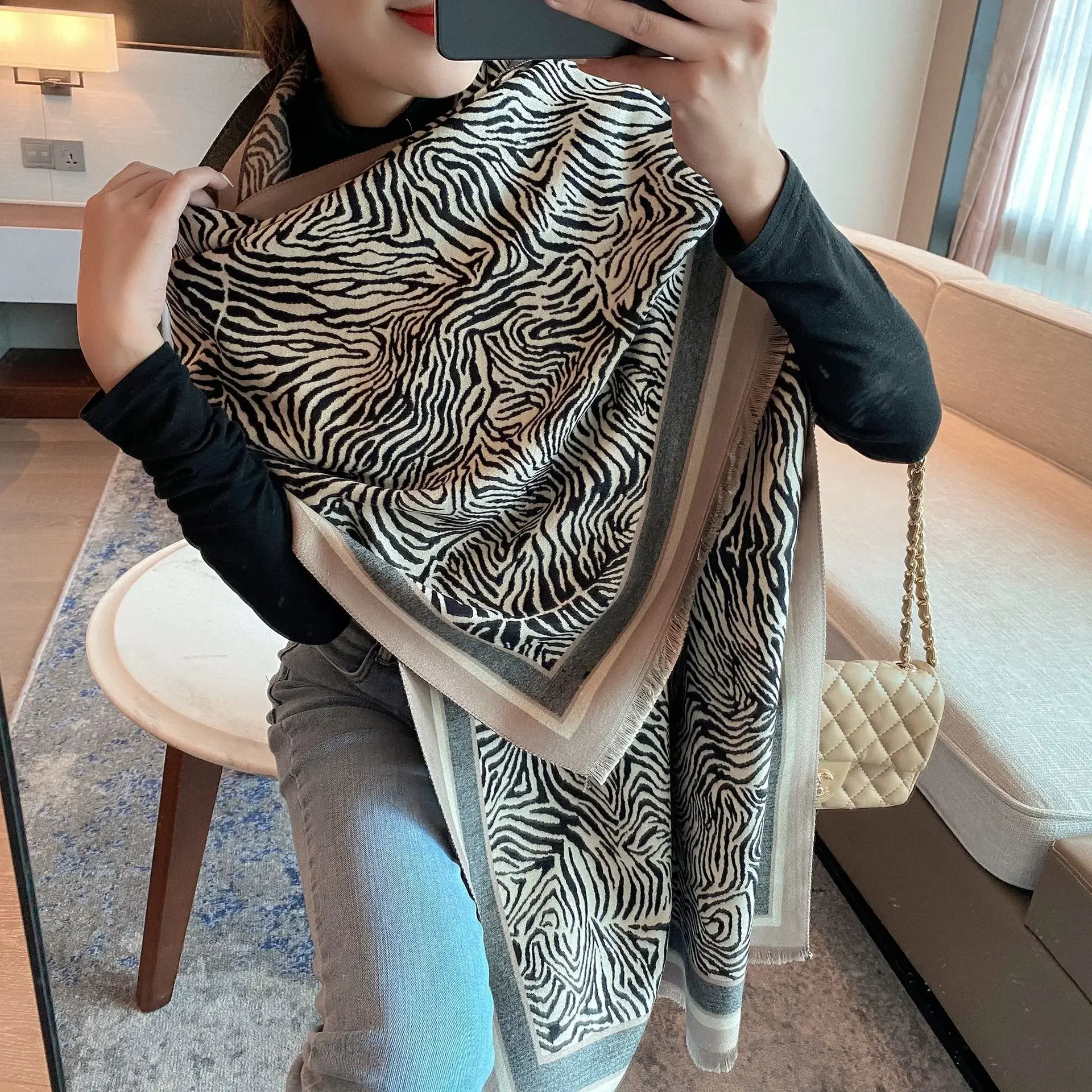 Winter Women's Scarf Luxury Design Double sided Cashmere Feel Scarf Warm Scarf Shawl
Winter Women's Scarf Luxury Design Double sided Cashmere Feel Scarf Warm Scarf Shawl