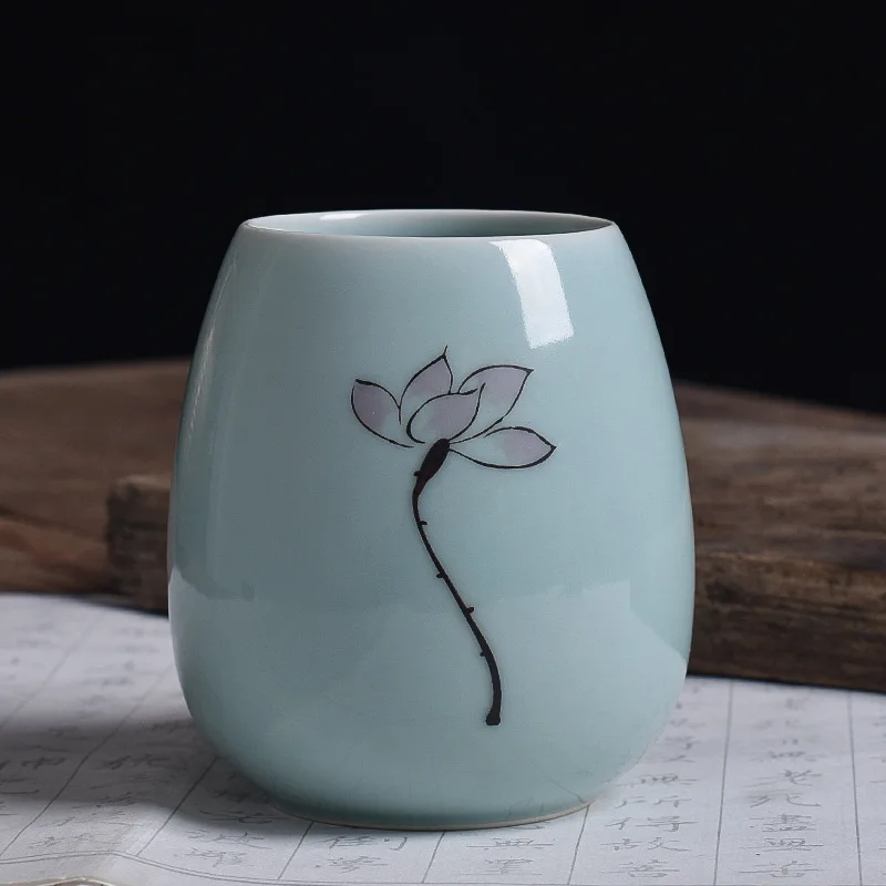 Celadon круглый керамический бутиковый держатель для кистей традиционный Классический офисный Настольный карандаш-органайзер простой офисный Органайзер
Celadon круглый керамический бутиковый держатель для кистей традиционный Классический офисный Настольный карандаш-органайзер простой офисный Органайзер