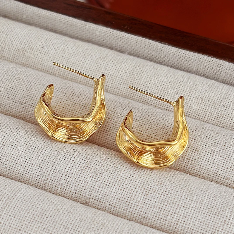 PONYKISS 925 Sterling Silver 18K Gold Irregular Geometric Stud Earrings for Women Minimalist Fine Jewelry Vintage Accessories
PONYKISS 925 Sterling Silver 18K Gold Irregular Geometric Stud Earrings for Women Minimalist Fine Jewelry Vintage Accessories