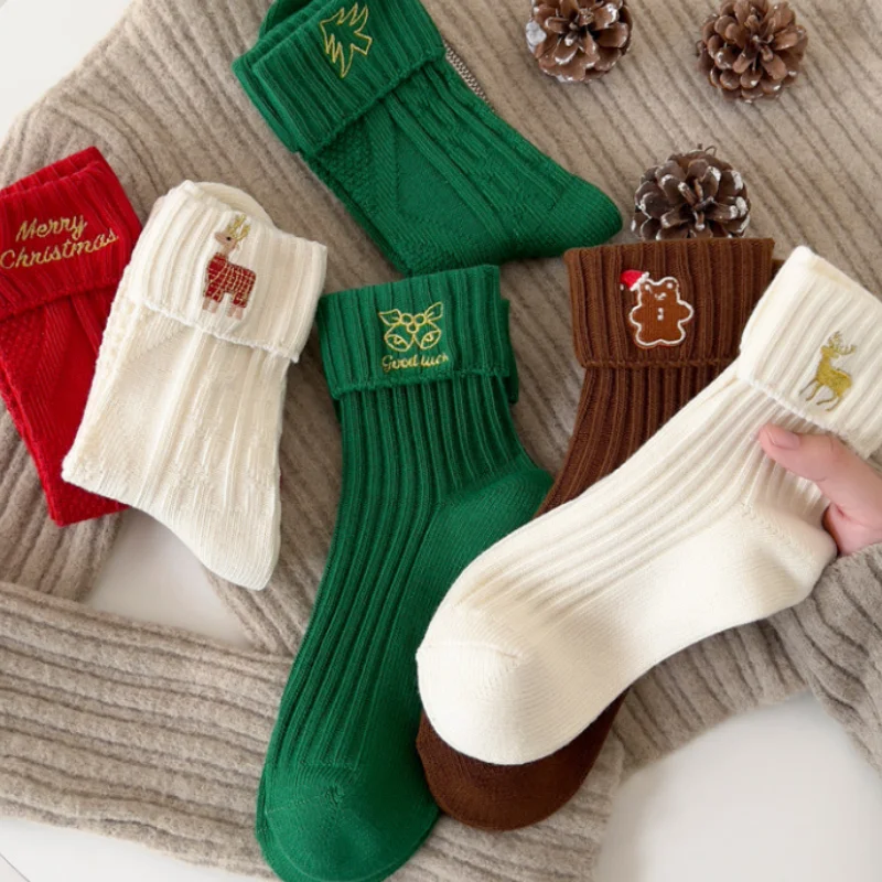 Рождественские чулки, влагоотводящие носки средней длины, носки с вышивкой, мультяшные носки, высокоэластичные хлопковые носки для вечеринки, Рождества
Рождественские чулки, влагоотводящие носки средней длины, носки с вышивкой, мультяшные носки, высокоэластичные хлопковые носки для вечеринки, Рождества