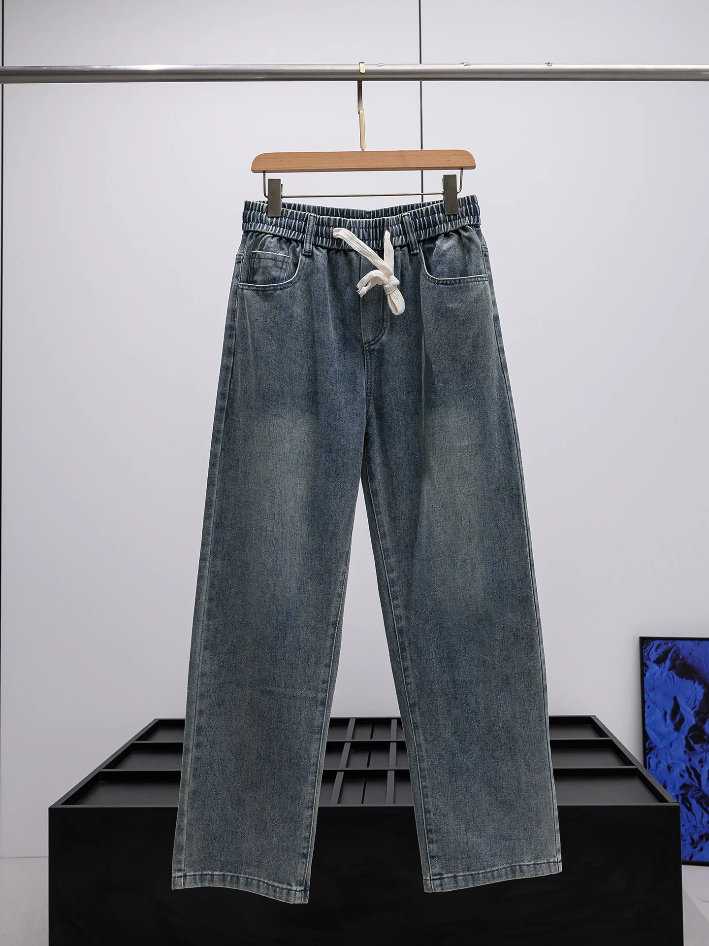 Soft Comfortable Men's Vintage Washed Jeans Straight Leg Casual Elastic Waist Spring Summer Lightweight Non-deformable
Soft Comfortable Men's Vintage Washed Jeans Straight Leg Casual Elastic Waist Spring Summer Lightweight Non-deformable