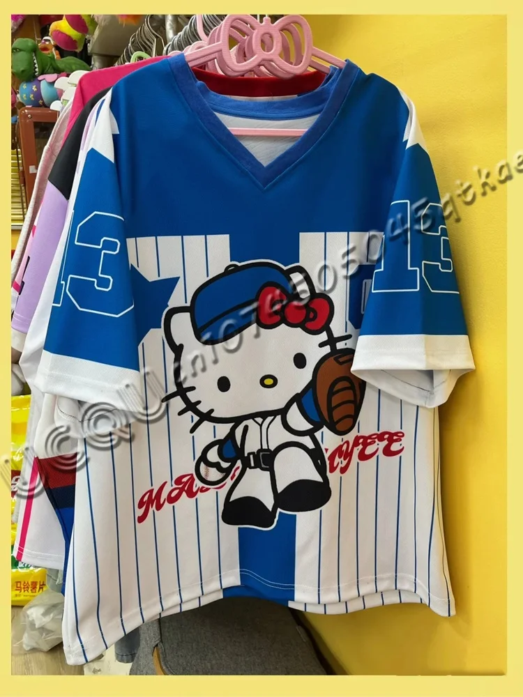 Sanrio Cute Cartoon American Retro Street Handsome Sweet Cool Printed Baseball Shirt Hello Kitty Shirt Summer Men Women T-Shirt
Sanrio Cute Cartoon American Retro Street Handsome Sweet Cool Printed Baseball Shirt Hello Kitty Shirt Summer Men Women T-Shirt