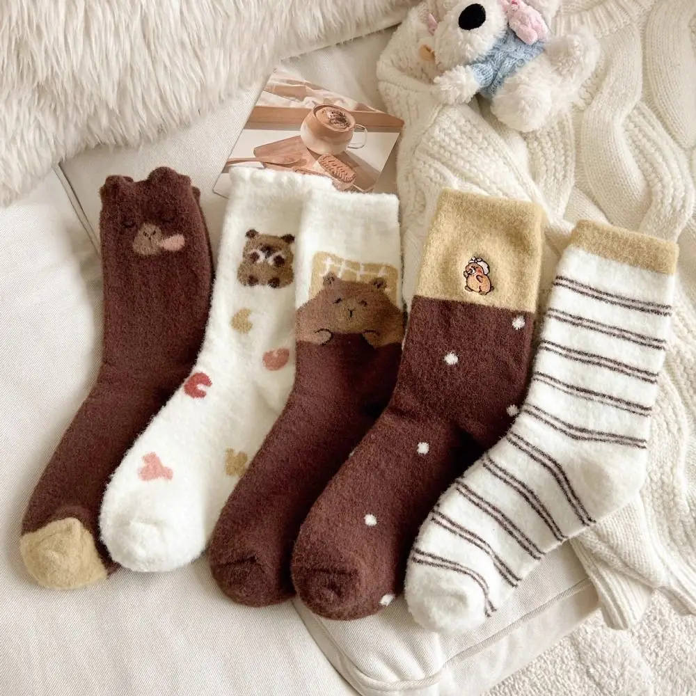 Cute Cartoon Capybara Socks Warm Soft Floor Socks Thickened Winter Sleep Socks For Women Girls
Cute Cartoon Capybara Socks Warm Soft Floor Socks Thickened Winter Sleep Socks For Women Girls