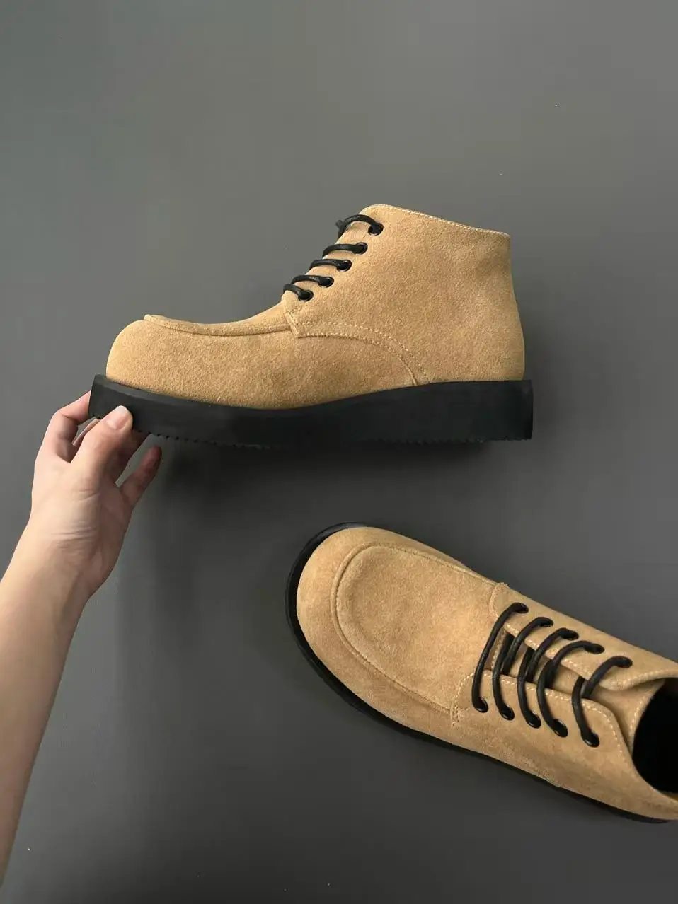 Trendy round Toe Mid-Calf Men's Boots Thick Bottom Work Boots British Style Leather Shoes High Top Sneakers
Trendy round Toe Mid-Calf Men's Boots Thick Bottom Work Boots British Style Leather Shoes High Top Sneakers