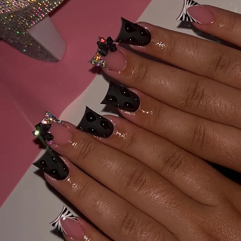 24 шт. Ins Spice Girl Press on Nails Sparkling Diamond Bow Decor y2k Накладные ногти Носимые европейские накладные ногти в виде утконоса
24 шт. Ins Spice Girl Press on Nails Sparkling Diamond Bow Decor y2k Накладные ногти Носимые европейские накладные ногти в виде утконоса